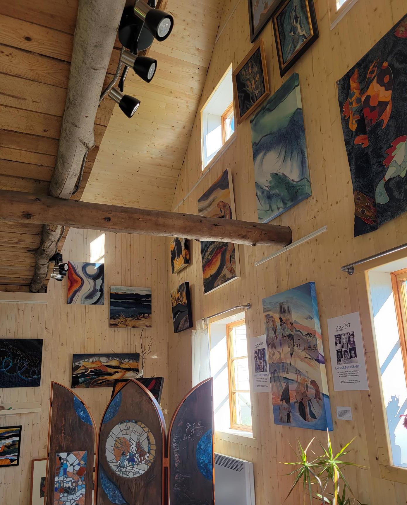 Visitez l’Atelier d&#039;art Cyrenne : démonstrations et création en direct