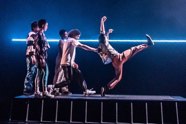 ON/OFF – Grand Poney