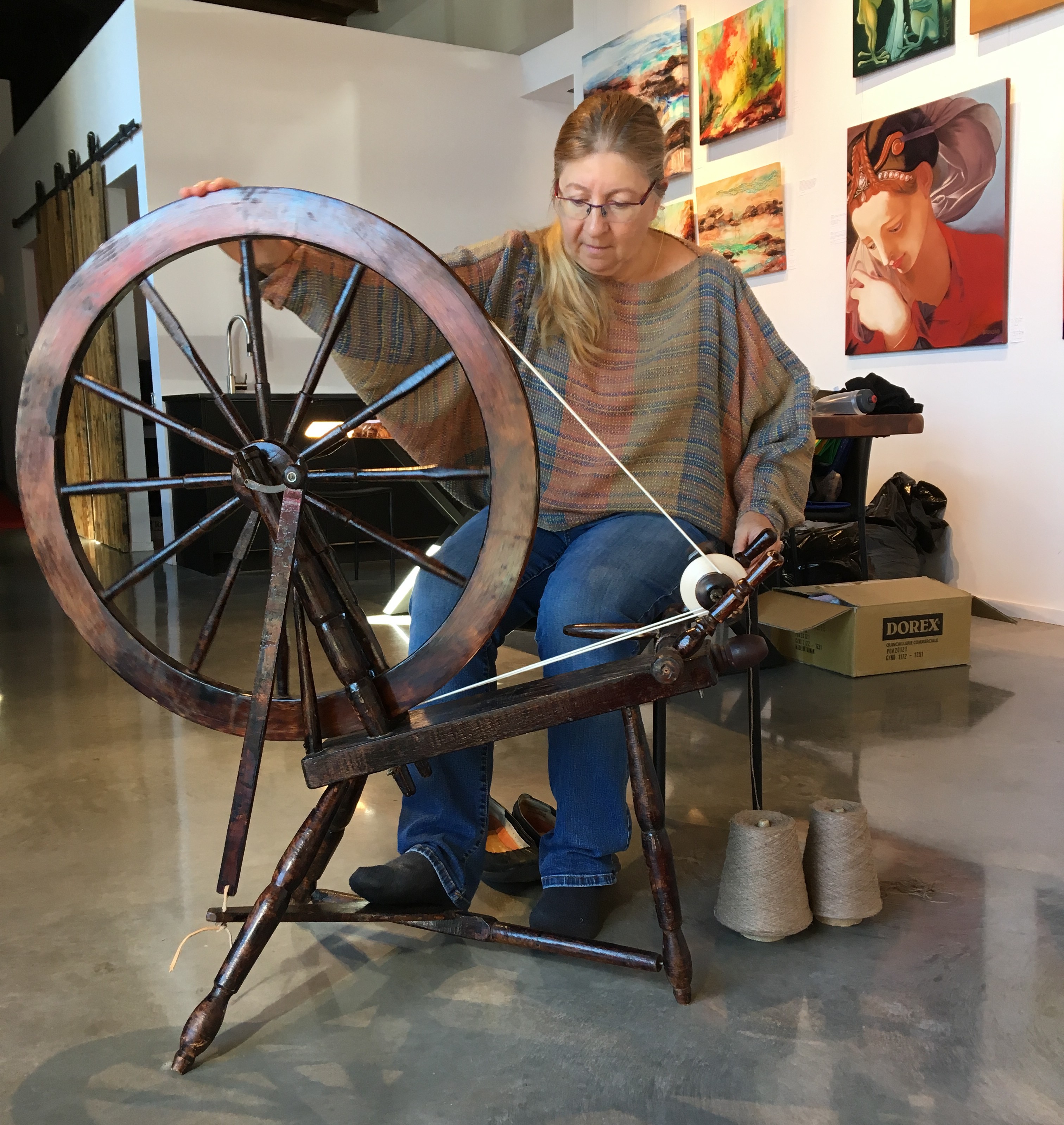 Histoire et démonstration du filage de la laine