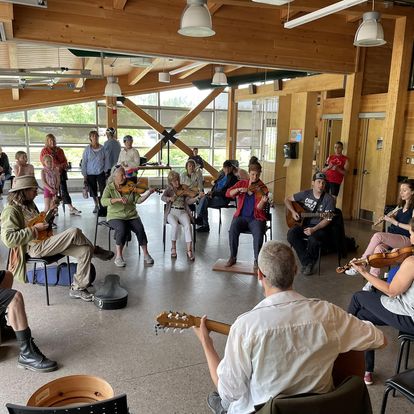 Atelier d&#8217;apprentissage et session de musique traditionnelle modérée