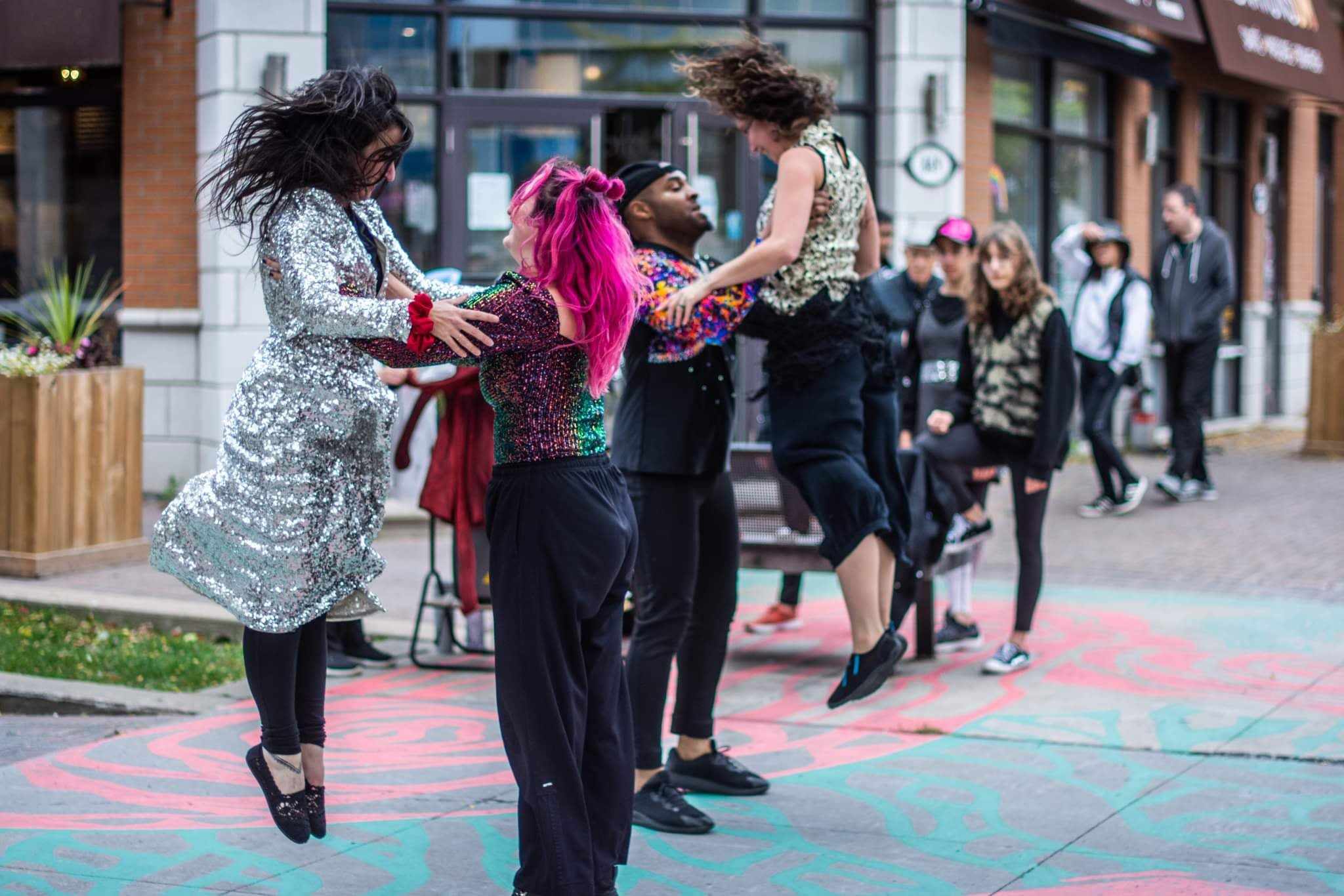 Pas de paillette sans yeux / Stationnement du CHSLD de Lajemmerais