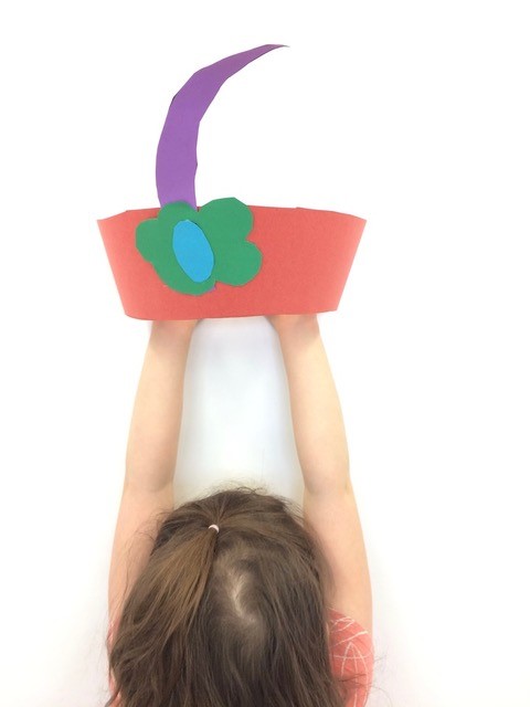 Atelier de création de chapeaux fantaisistes pour les jeunes de 6 à 12 ans