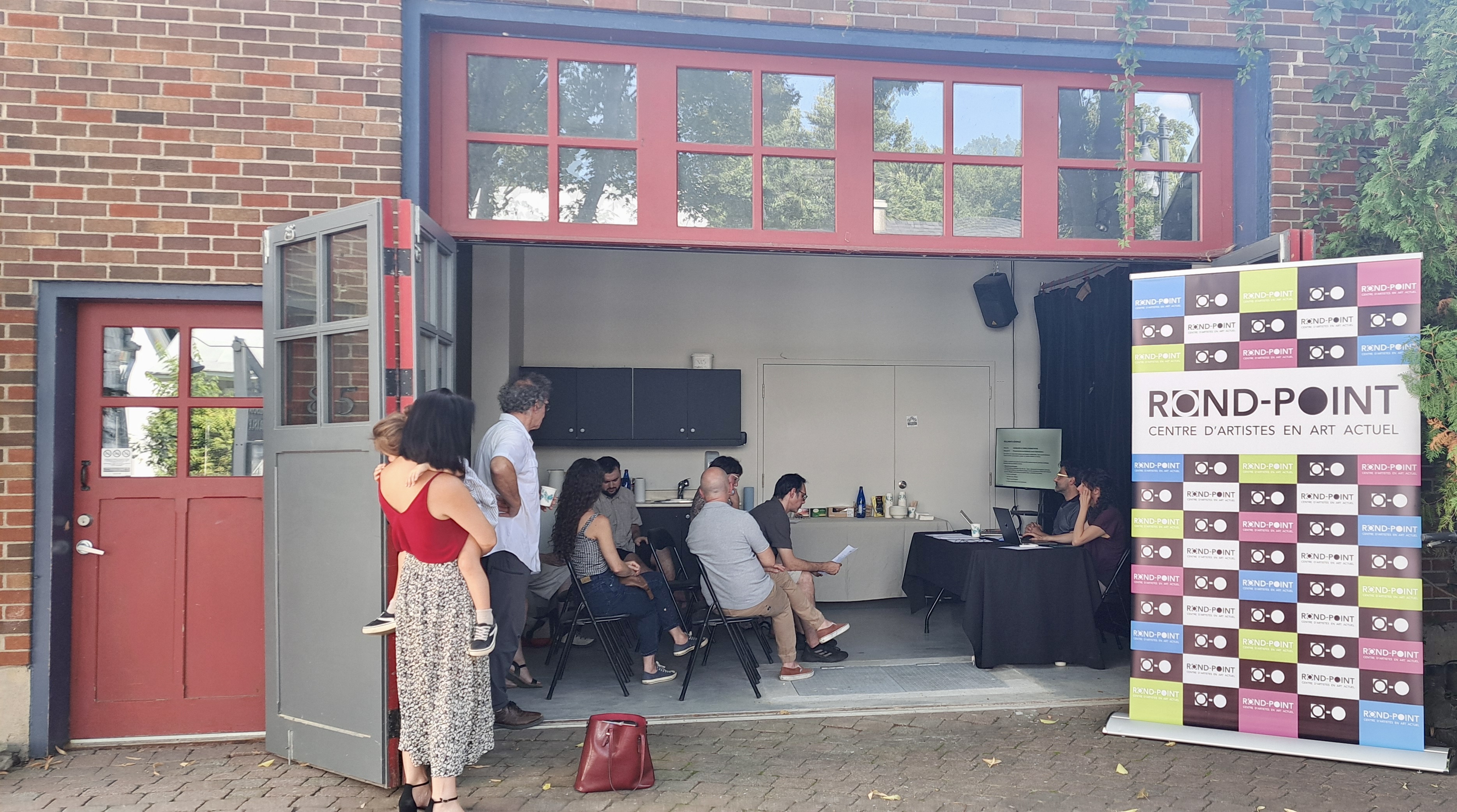 Table ronde : CARTE BLANCHE avec l&#8217;artiste Janna Élizbarova