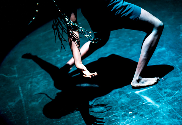 LA SERRE - arts vivants | VOUS ÊTES ICI/YOU ARE HERE