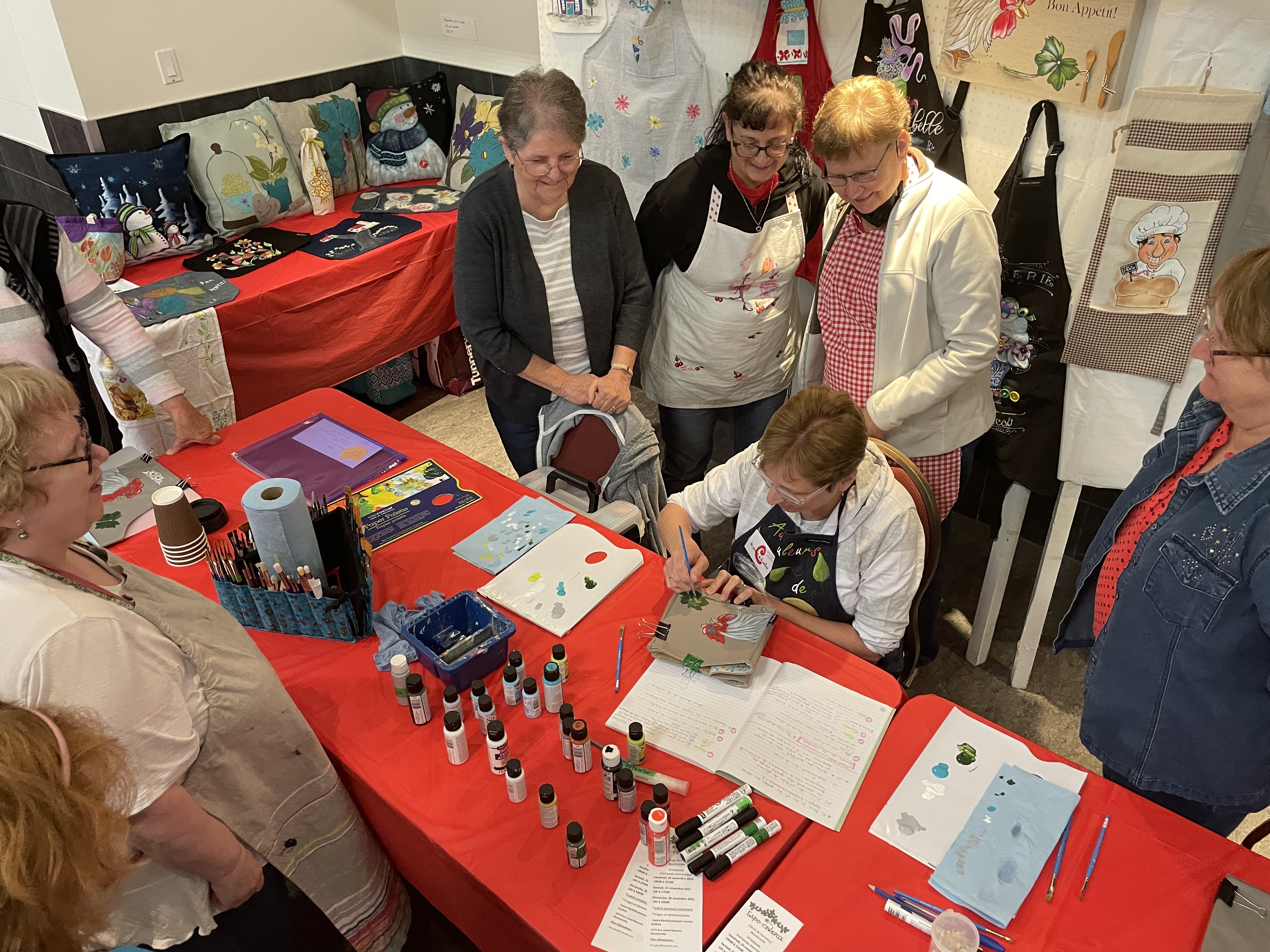 Démonstration &#8211; peinture sur tissu