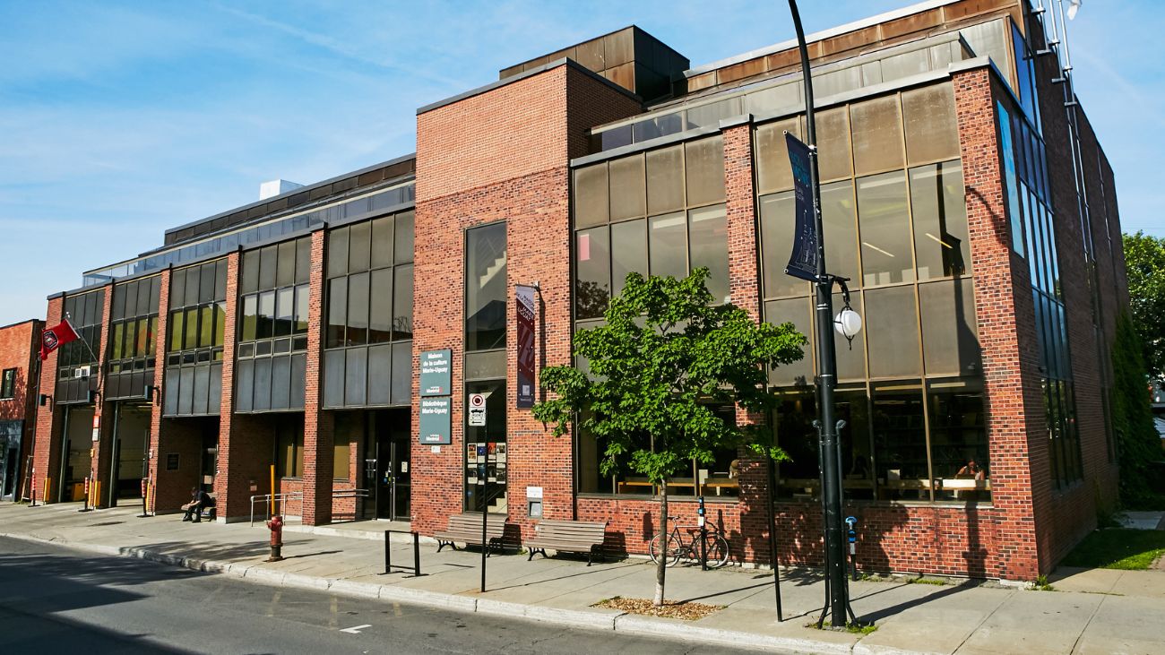 Bibliothèque Marie-Uguay