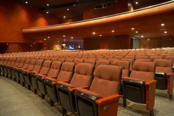 Cégep Marie-Victorin &#8211; Salle Désilets