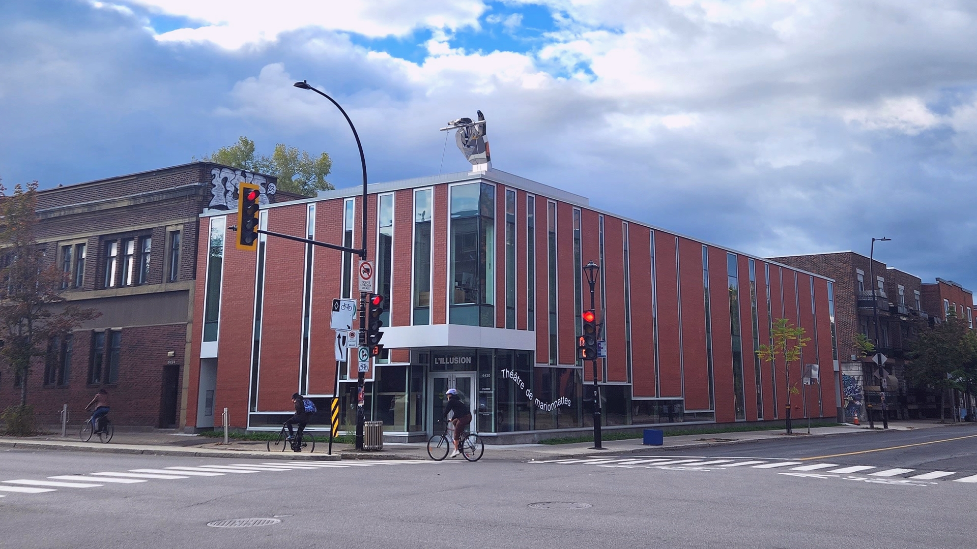 L'Illusion, Théâtre de marionnettes