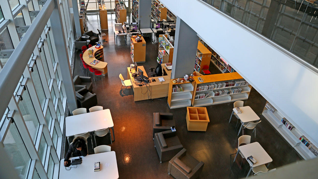 Bibliothèque Julio-Jean-Pierre (MCC)